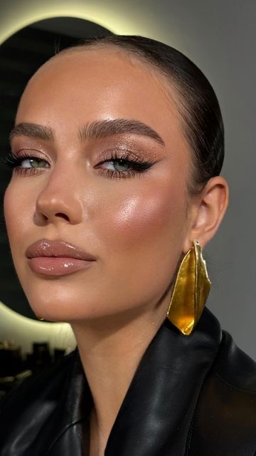 Make Up (thumb)
